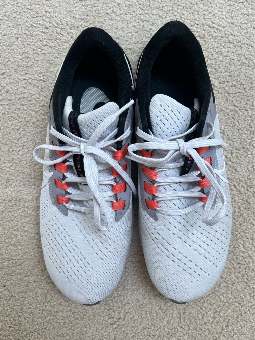 Women’s Nike Air Zoom Pegasus 38 White/Coral